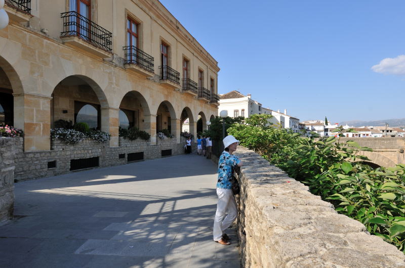 パラドール・デ・ロンダ[Parador de Ronda]脇の遊歩道