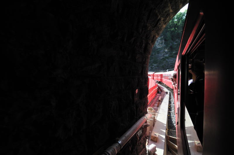 ラントヴァッサー橋[Landwasserviadukt]を通過「後方」